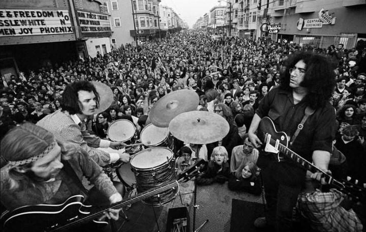 Giving a free show in San Francisco in 1968